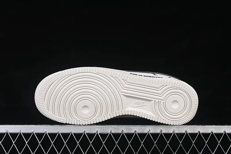 All categories Nk Air Force 1 Air Force series Nk Air Force 1 Low Air Force low-top Nike Air Force 1'07 Low "God OF Gamblers" Hand-painted graffiti God of Gamblers trump card Air Force 1 low-top casual sneakers 315122-313